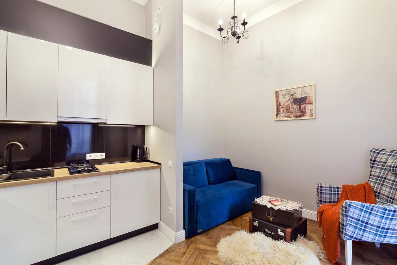 Chopin Apartment In The Center Of Lviv Exterior photo